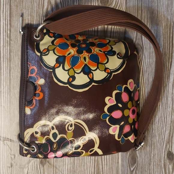 Fossil Key Per brown floral canvas crossbody bag - Picture 2 of 5